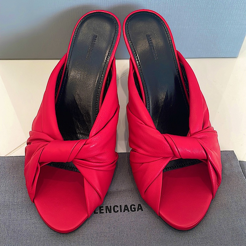 Balenciaga Drapy Sandal - Picture 3 of 8